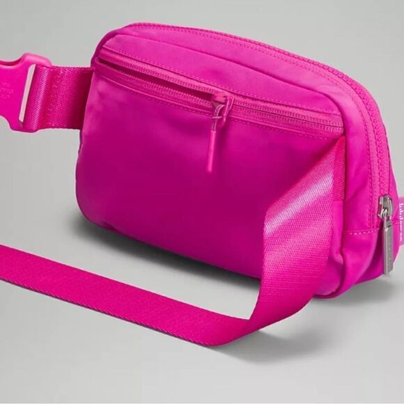NWT Lululemon Sonic Pink Everywhere Belt Bag 1L - Picture 5 of 7
